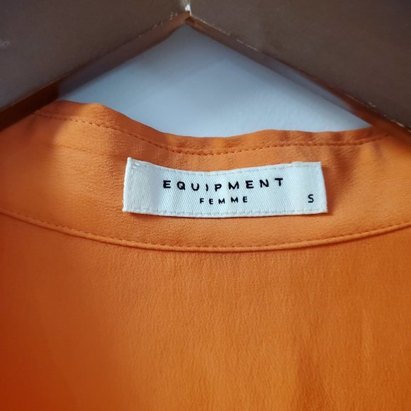 Equipment signature sleeveless silk button up - Picture 5 of 7